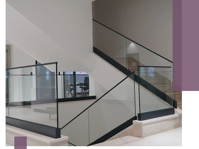 Стеклянные перила премиум-класса с установкой в Альметьевске