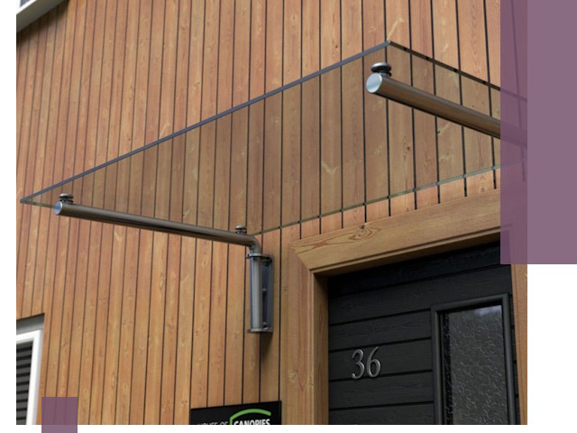 Стеклянные козырьки на входы и фасады в Альметьевске