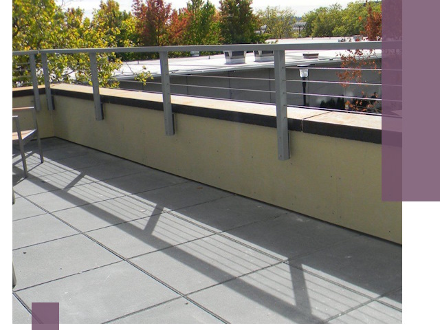 Металлические парапеты под ключ в Альметьевске: монтаж и изготовление