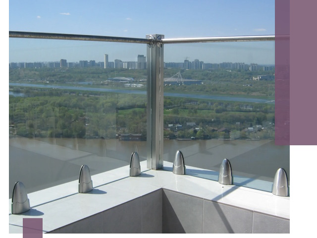 Стеклянные парапеты премиум класса в Альметьевске для домов и бизнесов